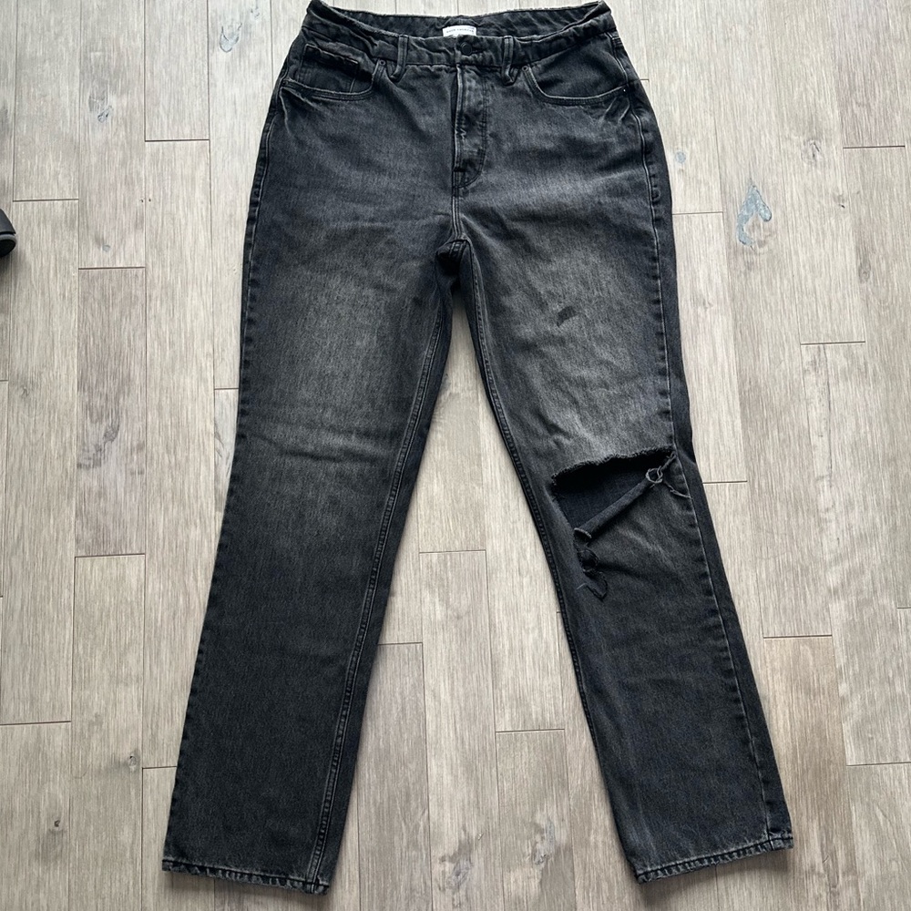 Good American Black Straight Legs Jeans 10/30‎